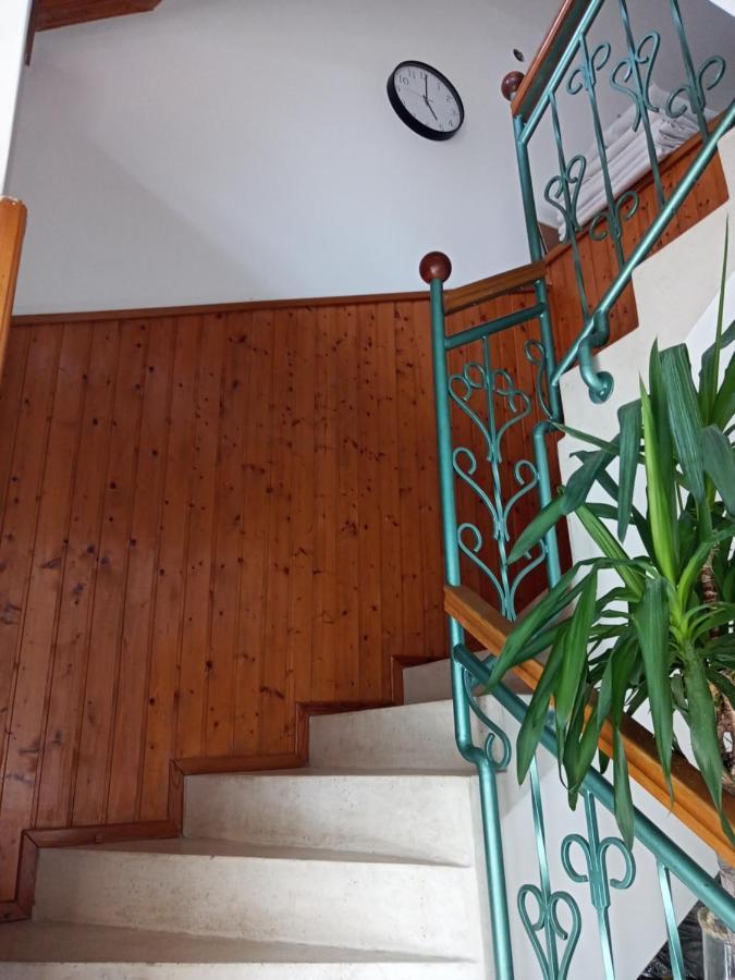 Borostyan Vendeghaz Apartment Balatonkeresztur Bagian luar foto